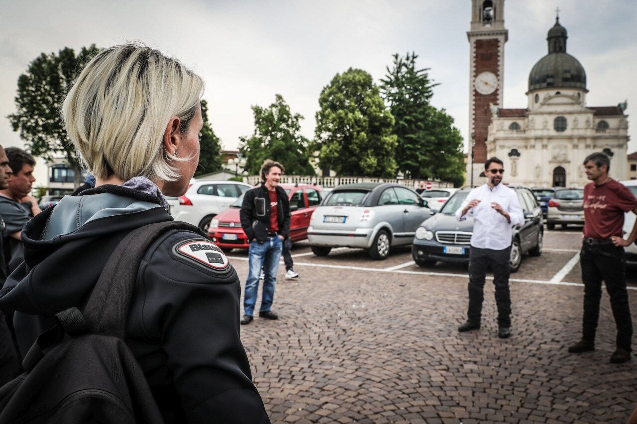 Triumph Adventure Experience: quando la moto va a braccetto con l'architettura